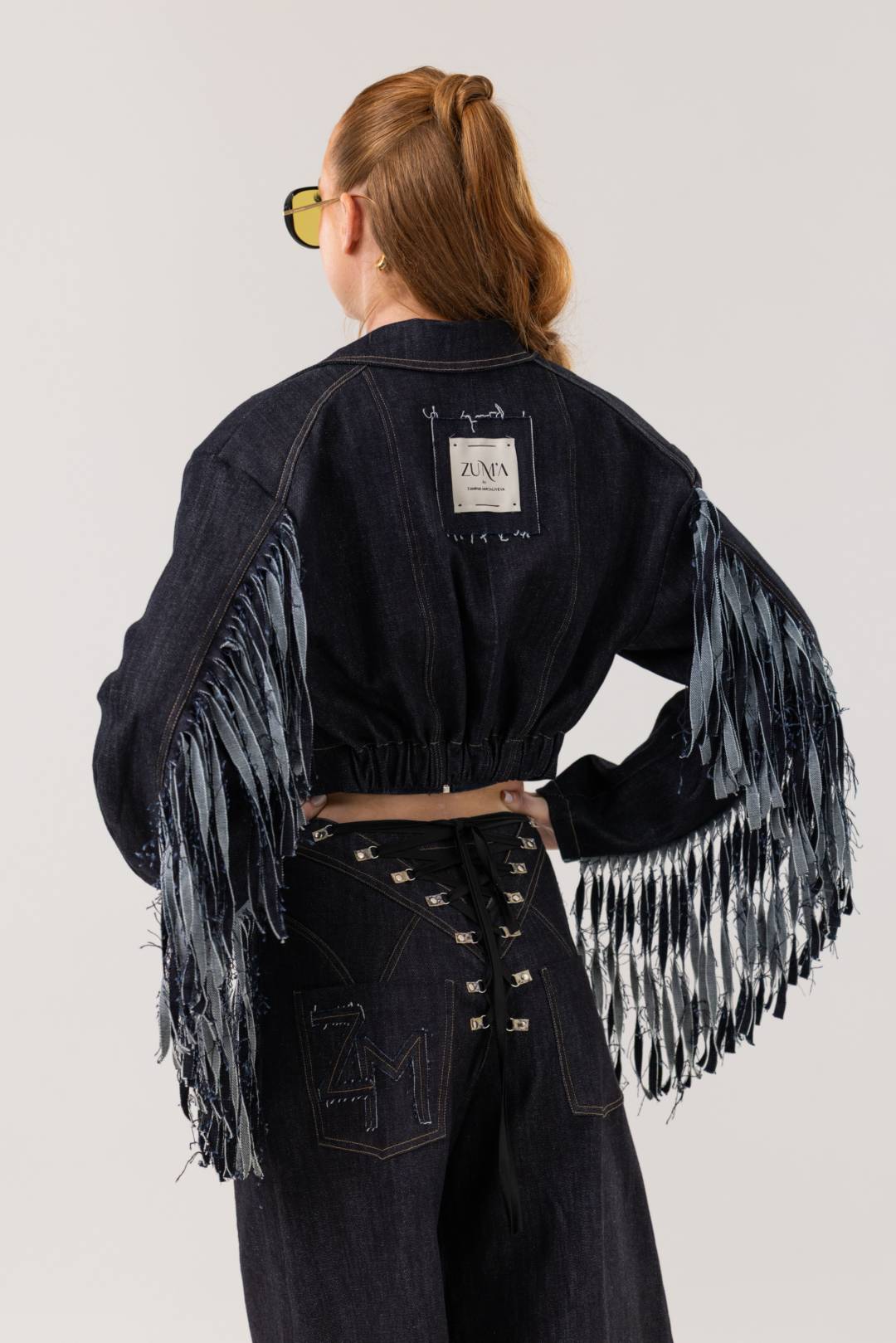 Tünd göy qısa cins pencək