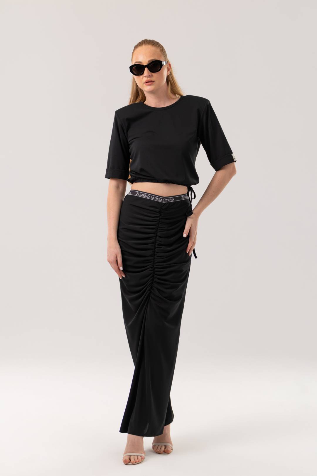 Qara rəngli maxi ətək