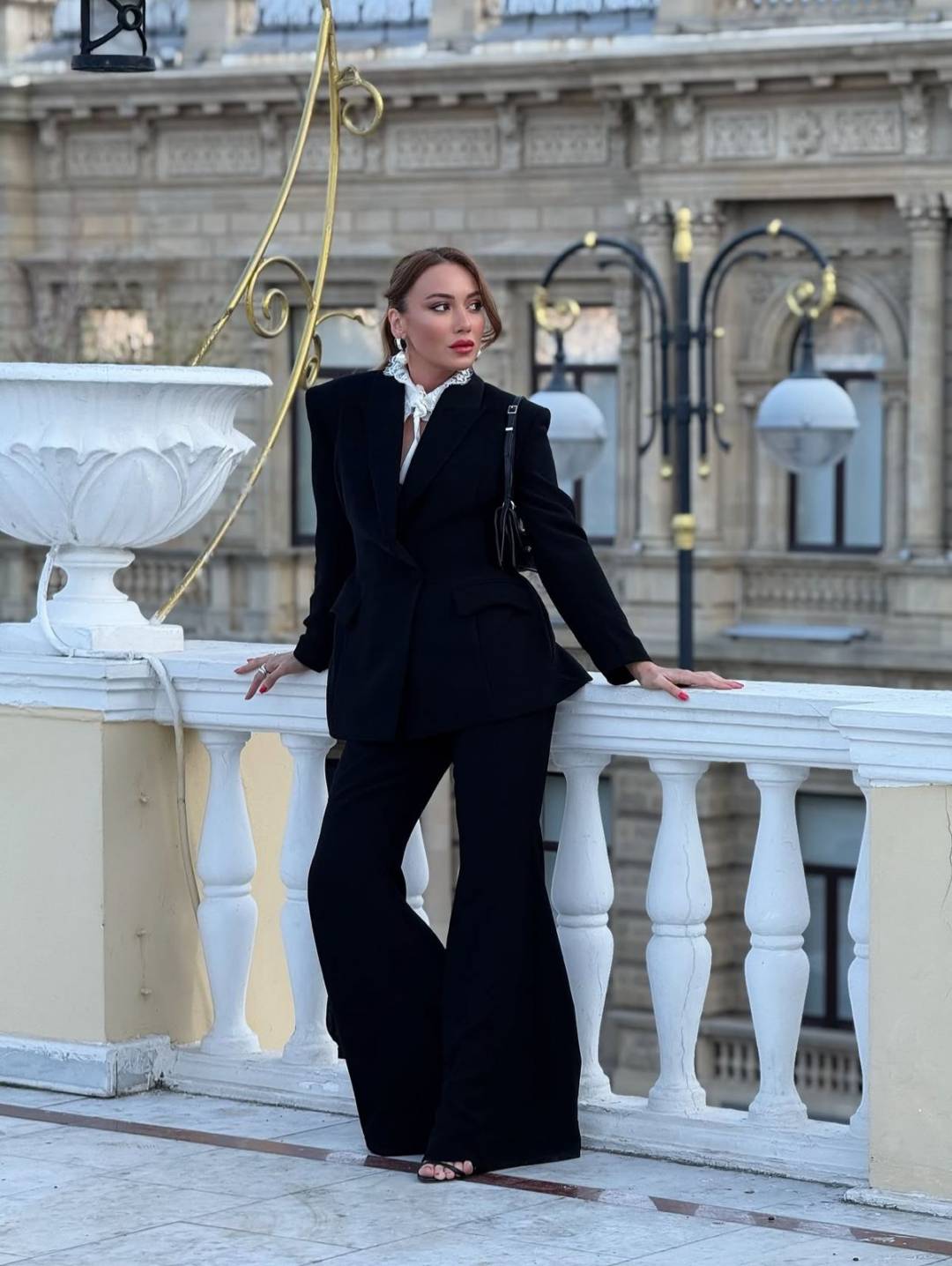 Qara krep trapez şalvar