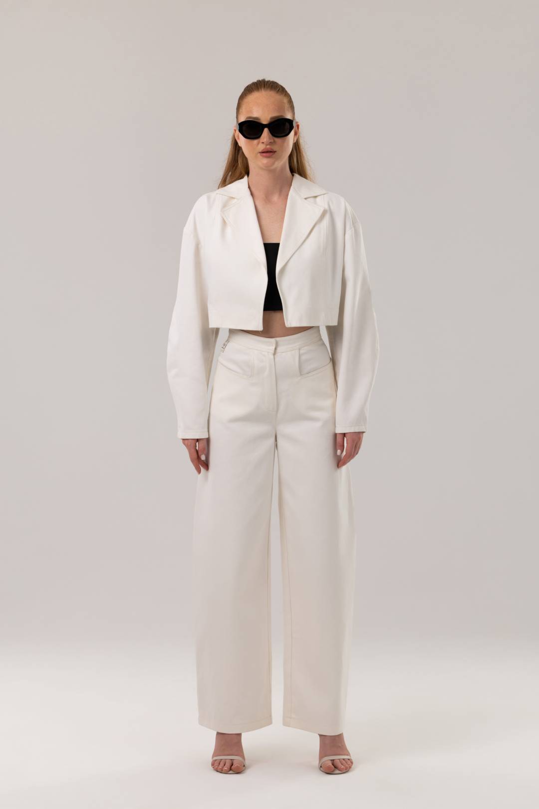 Ağ rəngli macrame detallı cins pencək