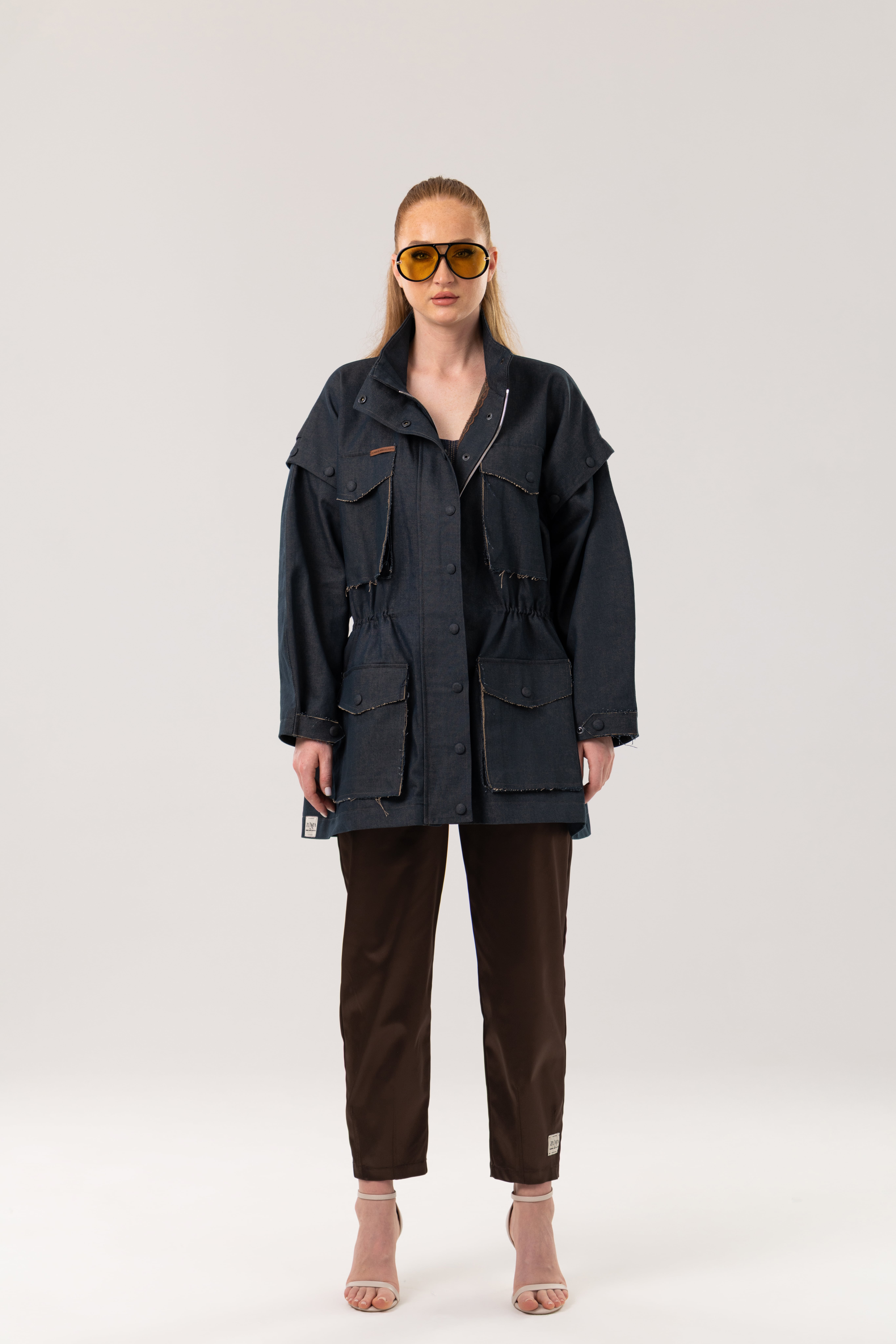 Tünd göy cins pencək