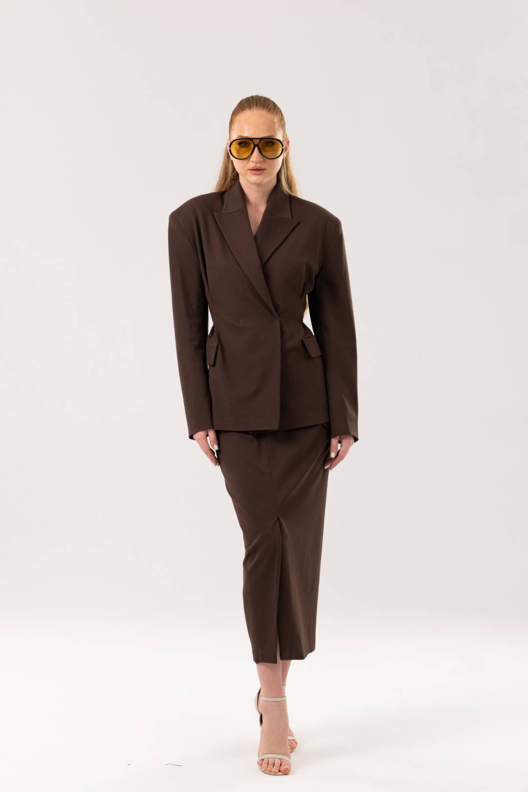 Qəhvəyi rəngli ətək